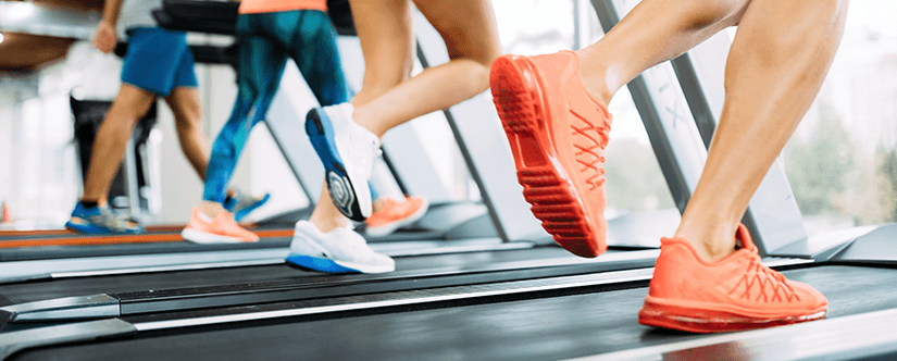 people-on-treadmills-in-a-gym